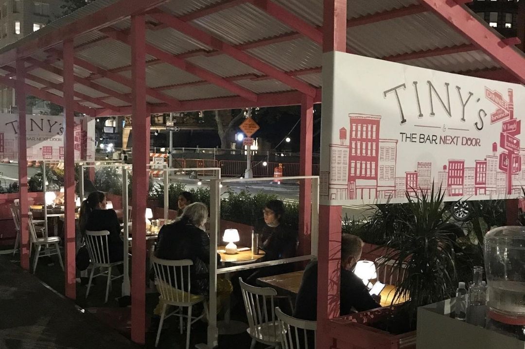 tinys_and_the_bar_upstairs_tribeca