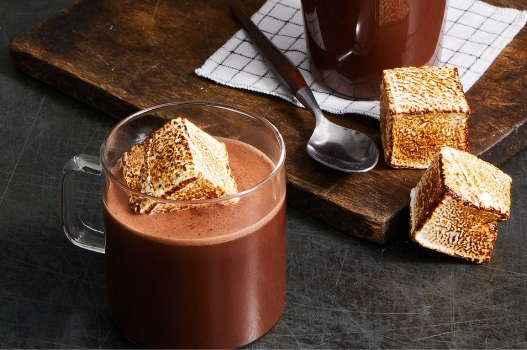 christmascocktails Spiked Hot Chocolate